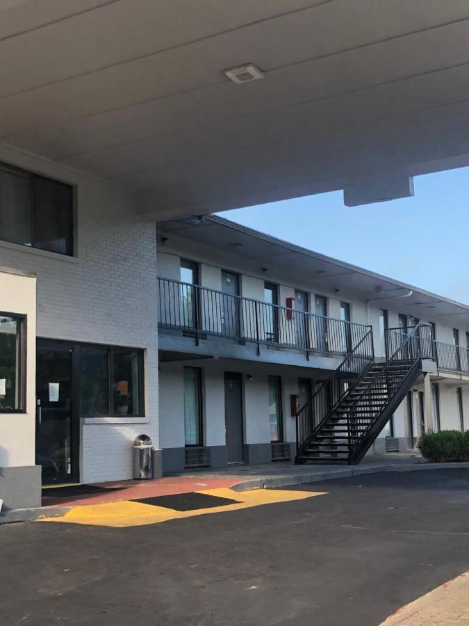 Travelodge By Wyndham Clarksville Ngoại thất bức ảnh