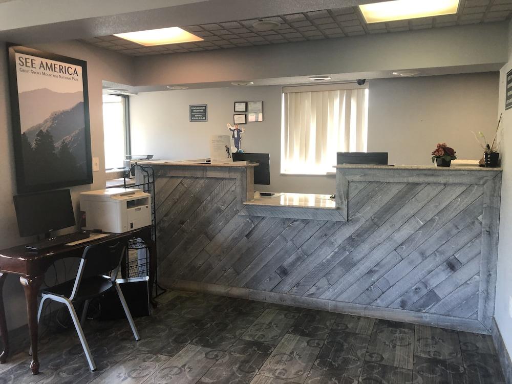 Travelodge By Wyndham Clarksville Ngoại thất bức ảnh