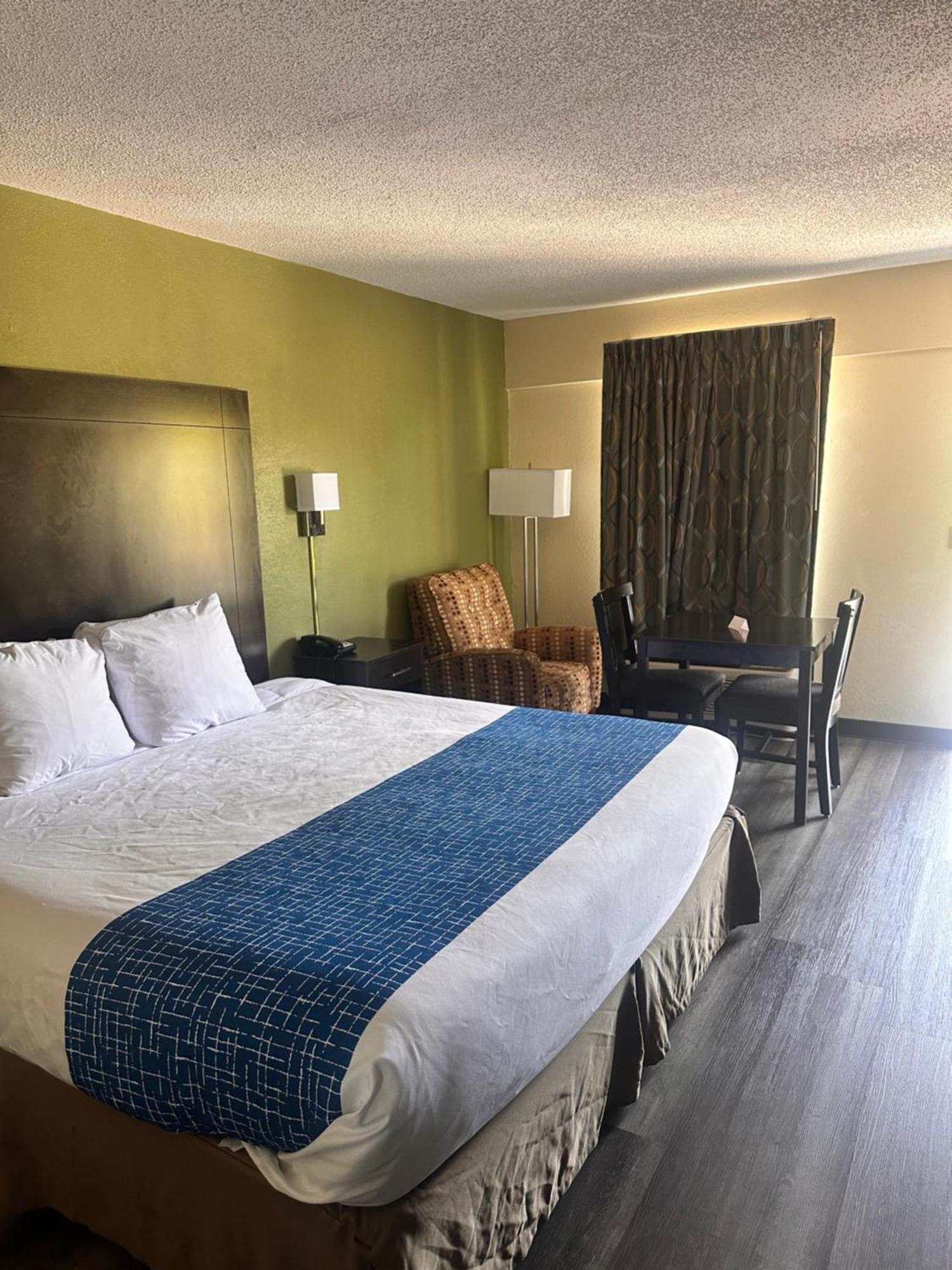 Travelodge By Wyndham Clarksville Ngoại thất bức ảnh